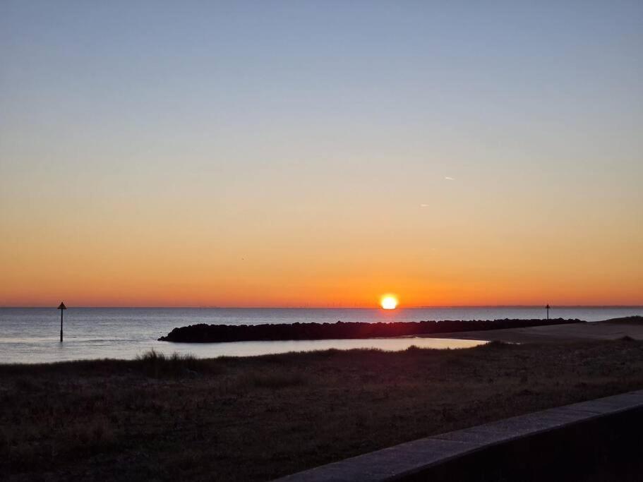 Awave From It All - Escape The City Life Jaywick Sands Ngoại thất bức ảnh